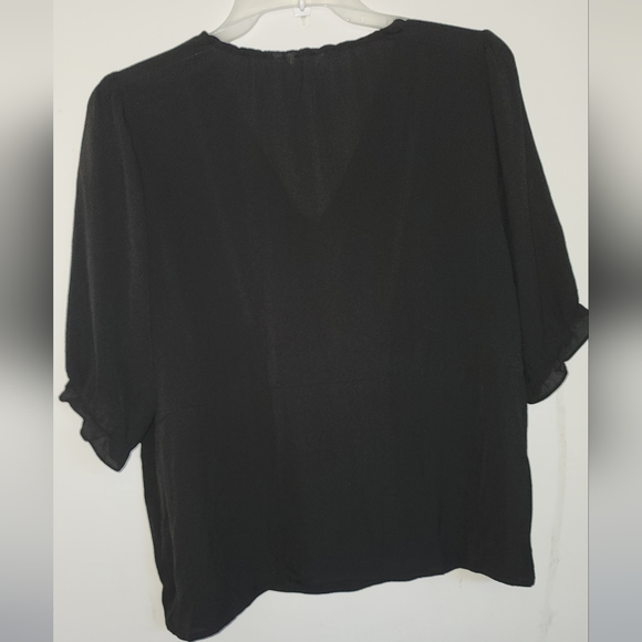 NWOT Reitman's Signature Puff Sleeve Top - Picture 3 of 5